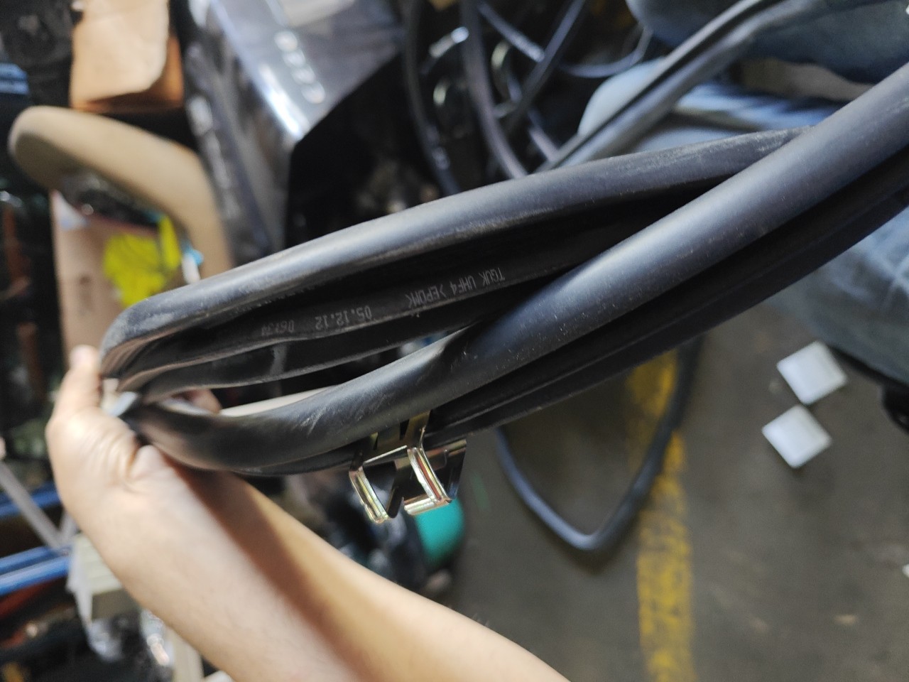Borracha da Carroçaria Porta Frente Direita TOYOTA AURIS (_E18_) | 12 - 18 Imagem-2