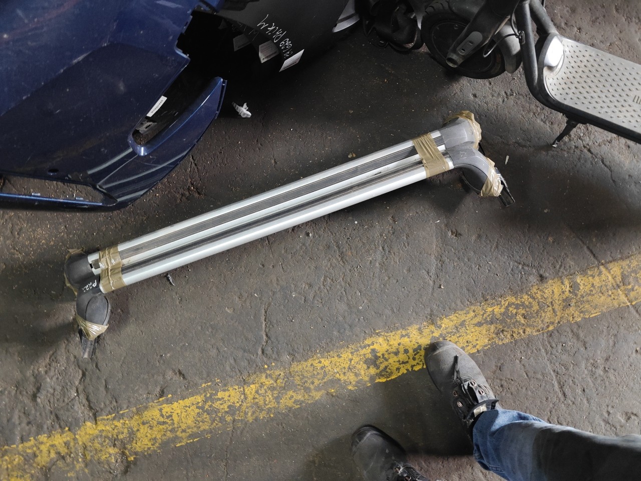 Conjunto de Barras do tejadilho TOYOTA AURIS (_E18_) | 12 - 18