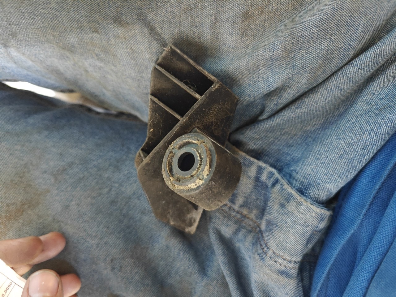 Suporte / Guia / Apoio de plastico TOYOTA AURIS (_E18_) | 12 - 18