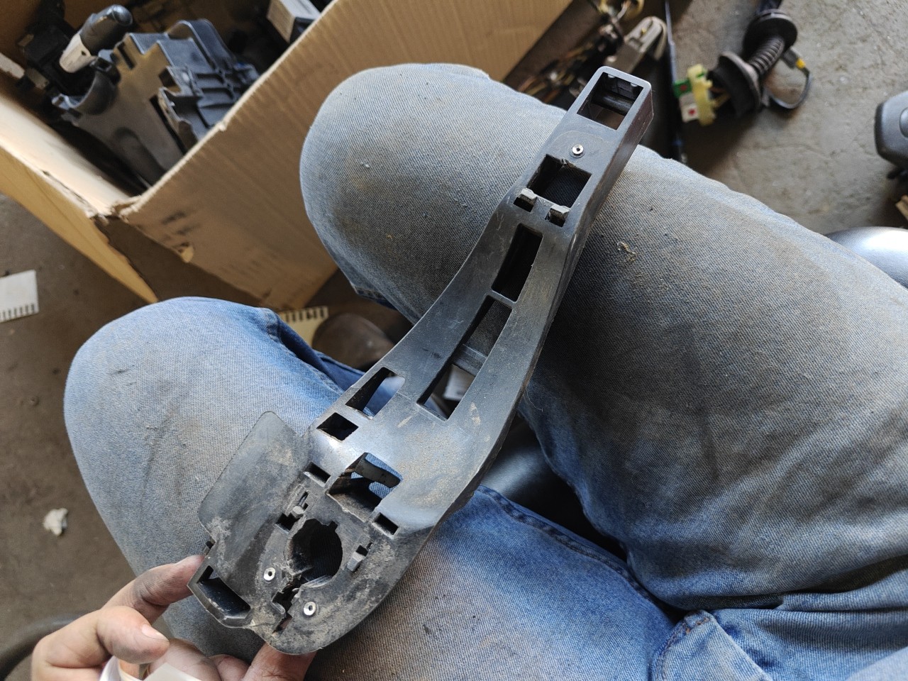 Suporte do Puxador Frente Direito CITROEN C2 (JM_) | 03 - 17