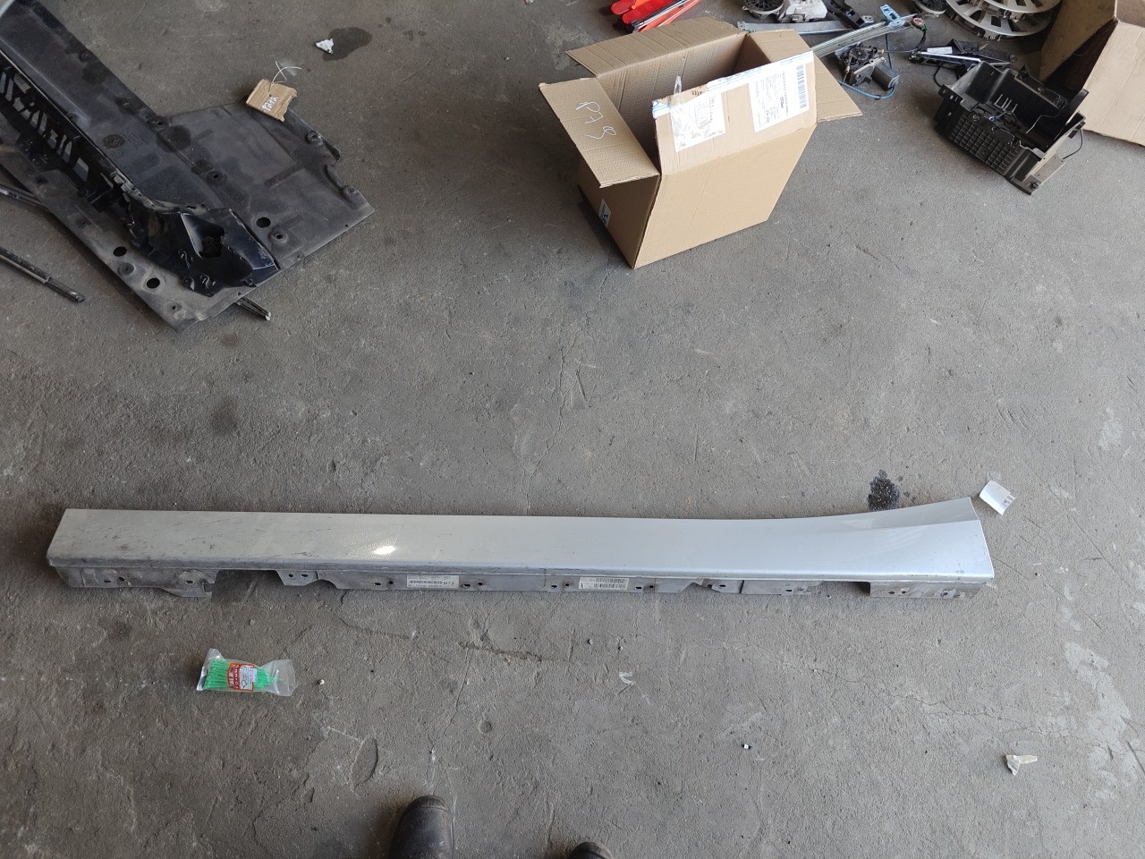 Embaladeira Esquerda plastico BMW 1 (F20) | 11 - 19