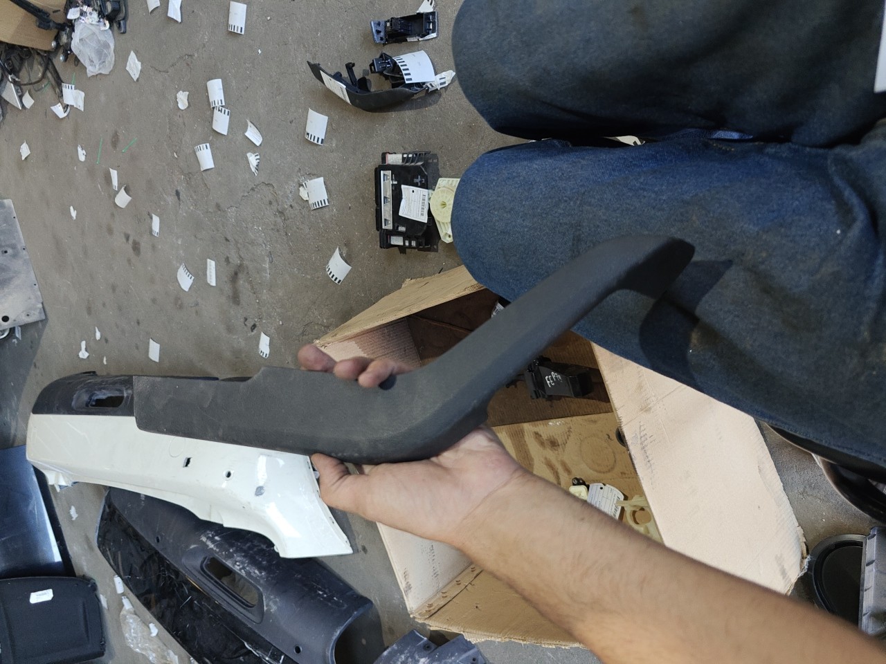 Friso / Pega da Farda Frente Esquerda SKODA FABIA III (NJ3) | 14 - 