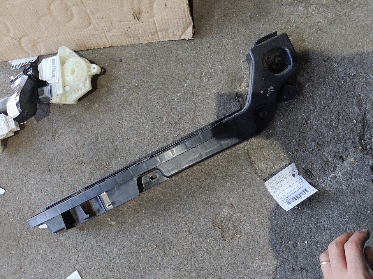 Suporte/ Guia Direita do Parachoques Tras SKODA FABIA III (NJ3) | 14 - 