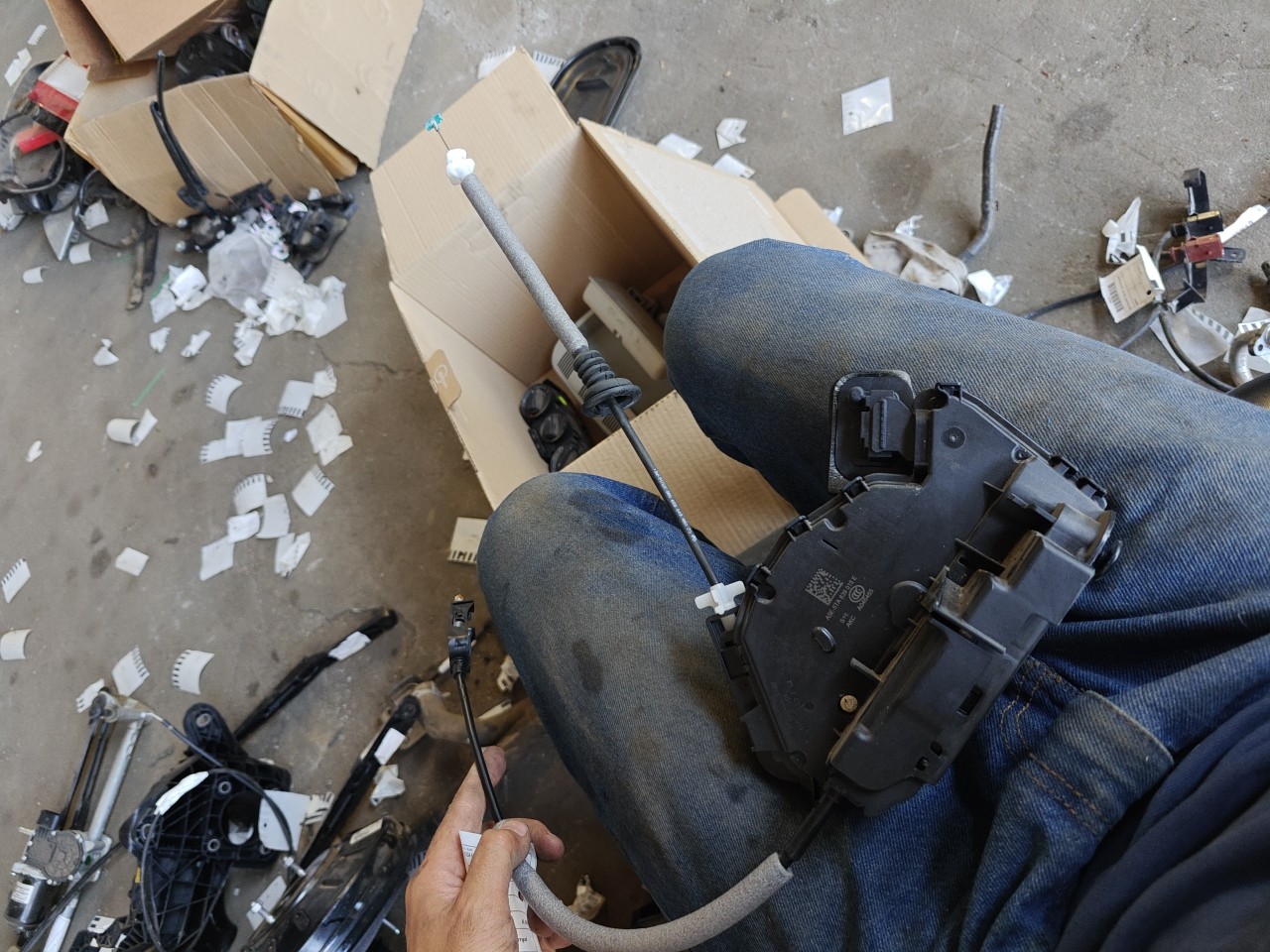 Fecho da Porta Tras Esquerda Fechadura SKODA FABIA III (NJ3) | 14 - 