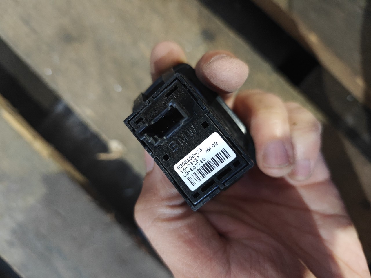 Interruptor Vidro Tras Direito BMW 1 (F20) | 11 - 19 Imagem-2