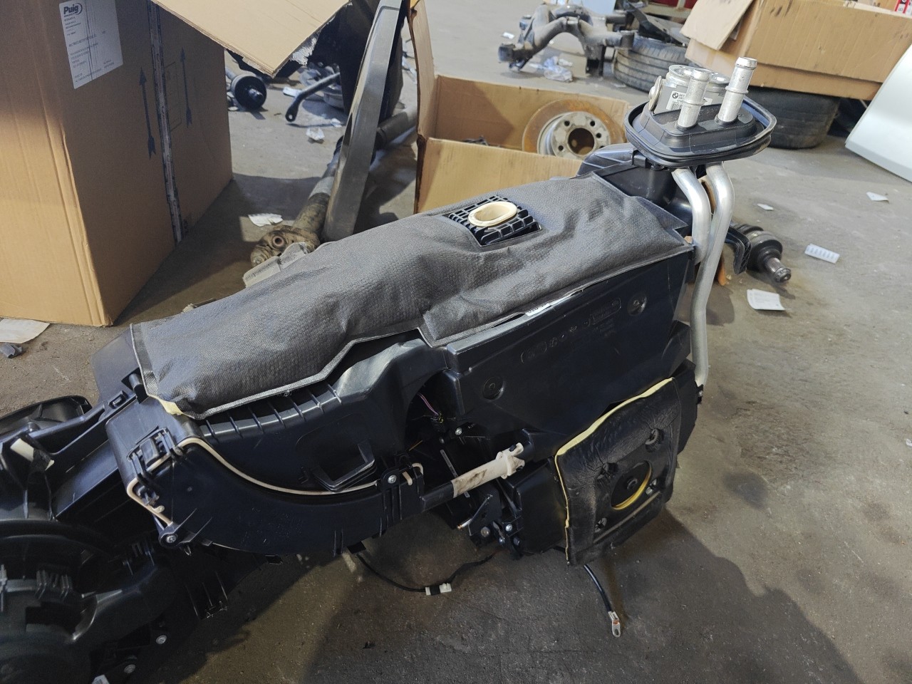 Carcaça da Chaufagem BMW 1 (F20) | 11 - 19