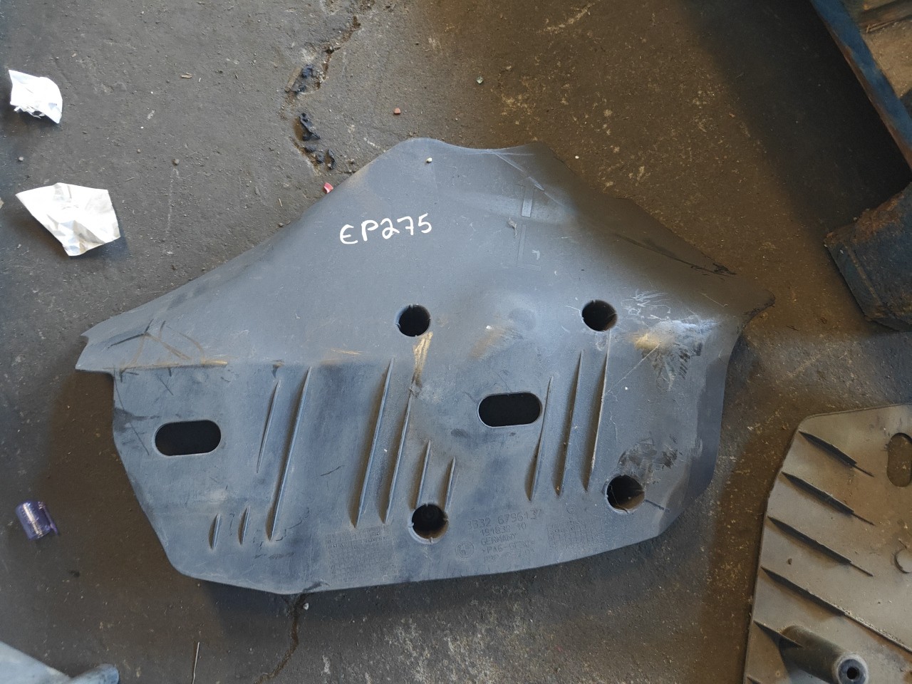Blindagem / Resguardo Tras BMW 1 (F20) | 11 - 19