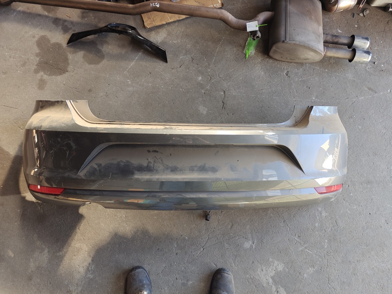 Parachoques Trás / Para Choques traseiro nu VOLKSWAGEN POLO (6R1, 6C1) | 09 - 