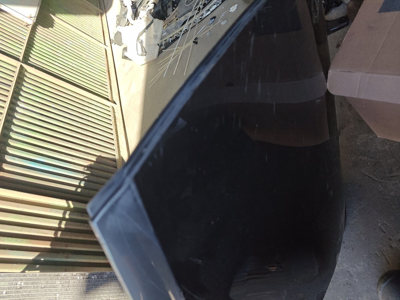 Placa da Porta Tras Direita BMW i3 (I01) | 13 -  Imagem-9