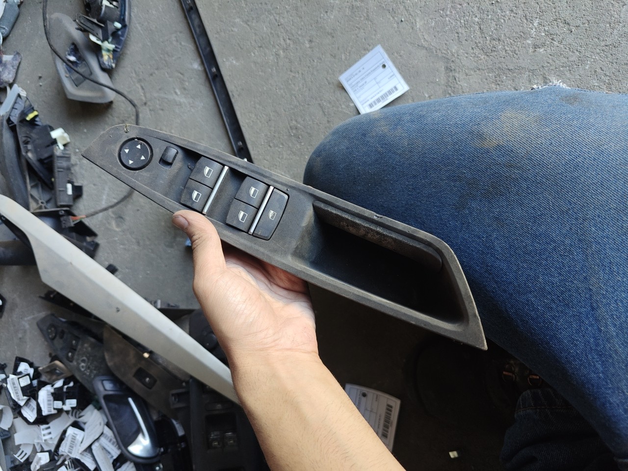 Interruptor Vidro Frente Esquerdo Porta Condutor BMW 5 (F10) | 09 - 16