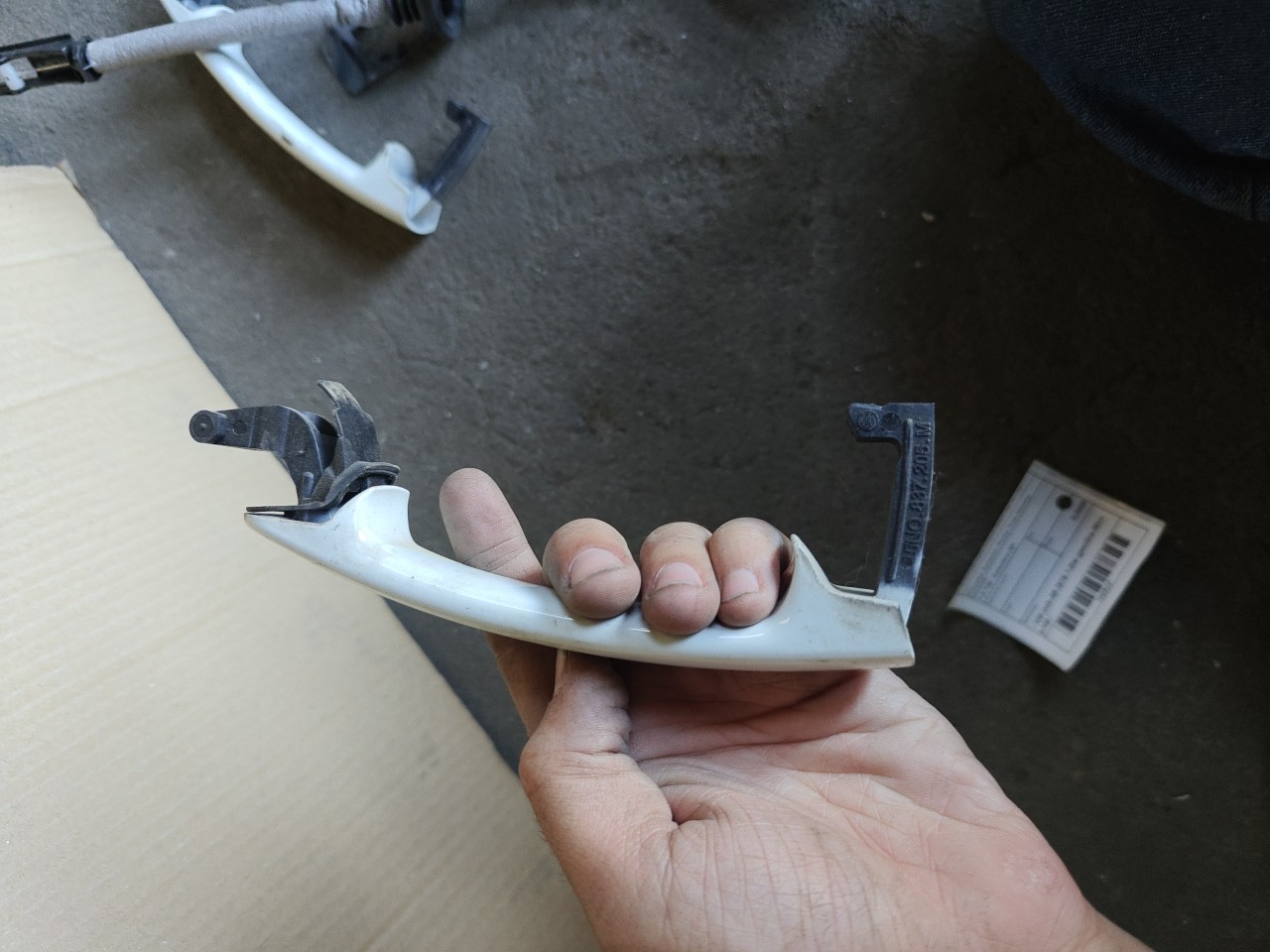 Puxador Exterior Porta Tras Direita VOLKSWAGEN POLO (6R1, 6C1) | 09 -  Imagem-1