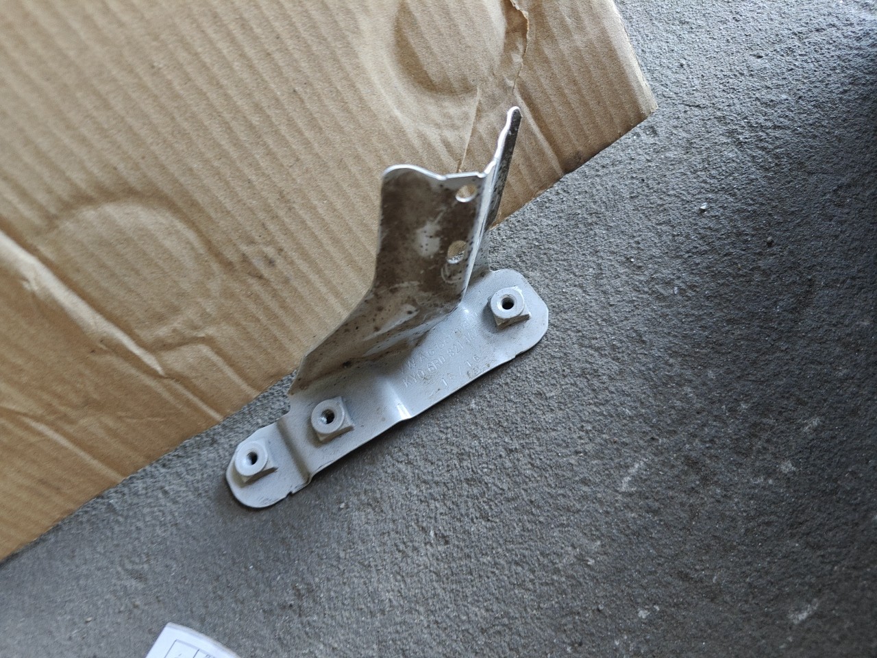 Suporte / Guia / Apoio de chapa aluminio VOLKSWAGEN POLO (6R1, 6C1) | 09 - 