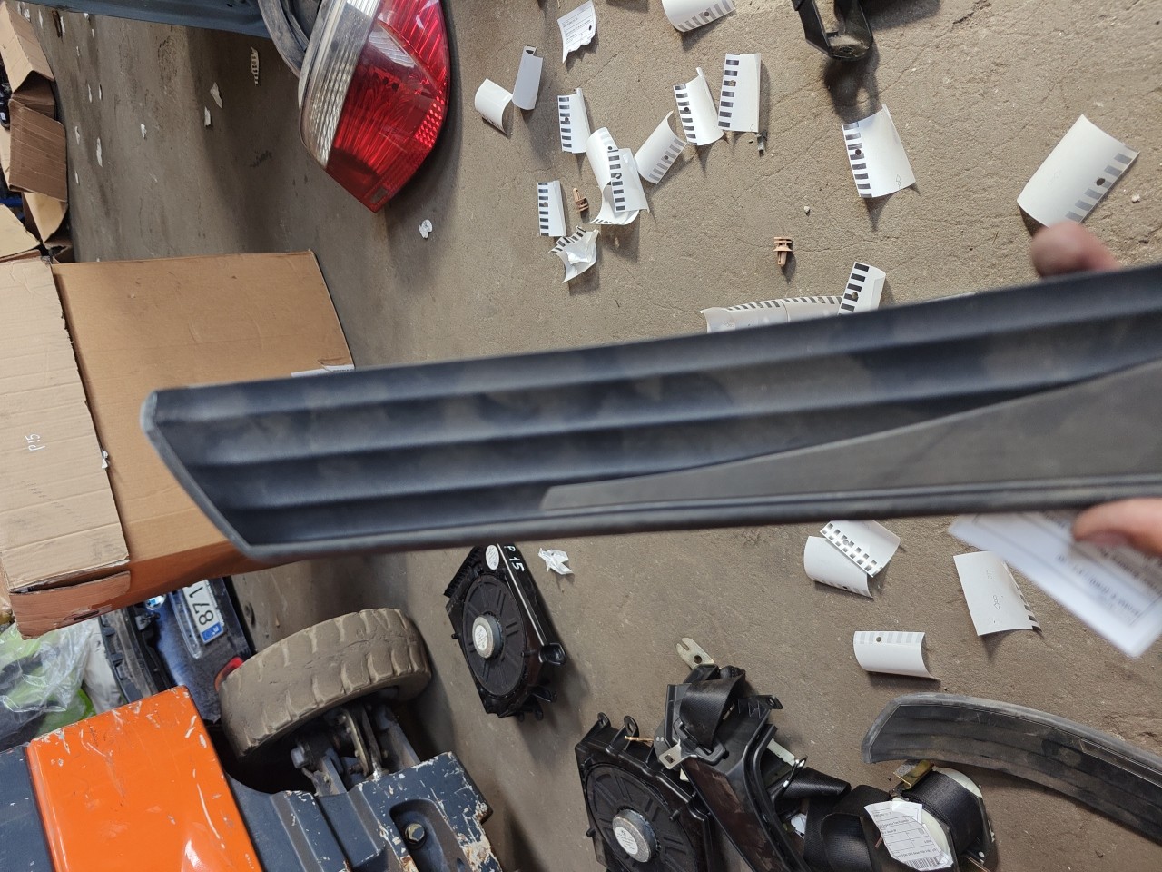 Friso Soleira Porta Tras Direita BMW 5 (E60) | 01 - 10 Imagem-1 Friso Soleira Porta Tras Direita BMW 5 (E60) | 01 - 10 Imagem-1