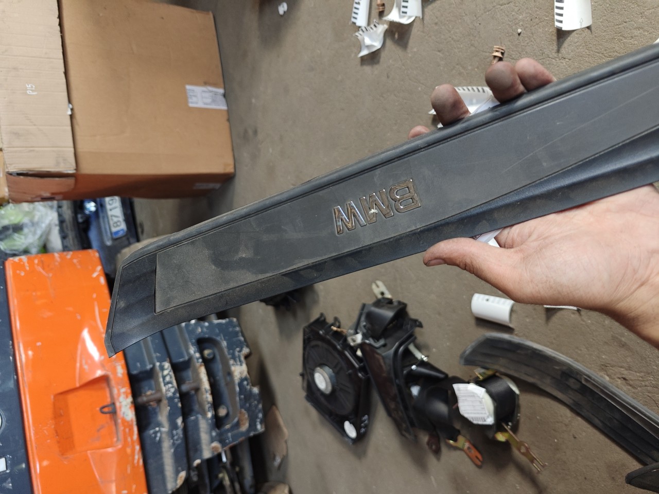 Friso Soleira Porta Frente Direita BMW 5 (E60) | 01 - 10 Imagem-2 Friso Soleira Porta Frente Direita BMW 5 (E60) | 01 - 10 Imagem-2