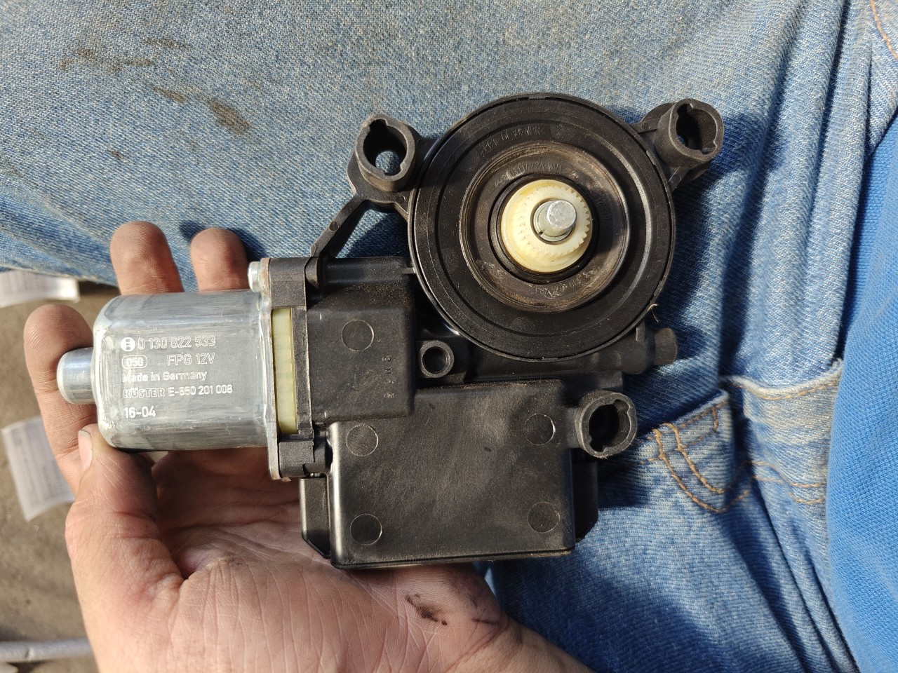 Motor do Elevador de Vidro Tras Direito VOLKSWAGEN POLO (6R1, 6C1) | 09 -  Imagem-3