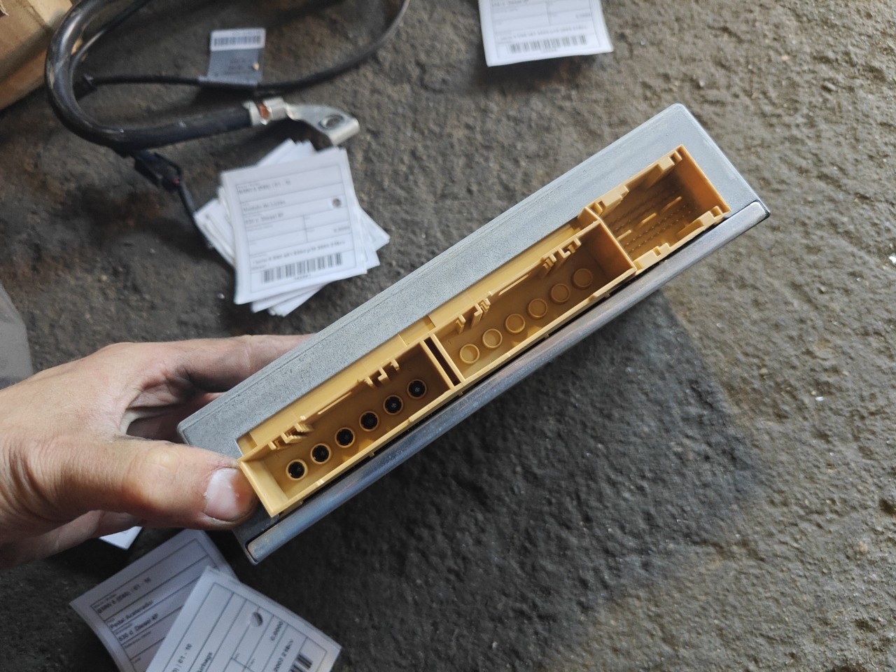 Centralina de Airbags BMW 5 (E60) | 01 - 10 Imagem-2 Centralina de Airbags BMW 5 (E60) | 01 - 10 Imagem-2