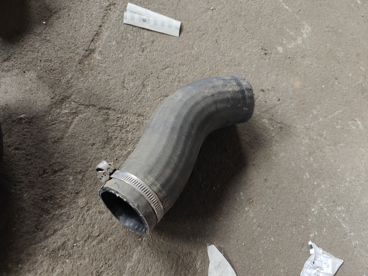 Tubo do Intercooler FIAT DOBLO Camião de plataforma/chassis (263_) | 10 -  Imagem-0 Tubo do Intercooler FIAT DOBLO Camião de plataforma/chassis (263_) | 10 -  Imagem-0