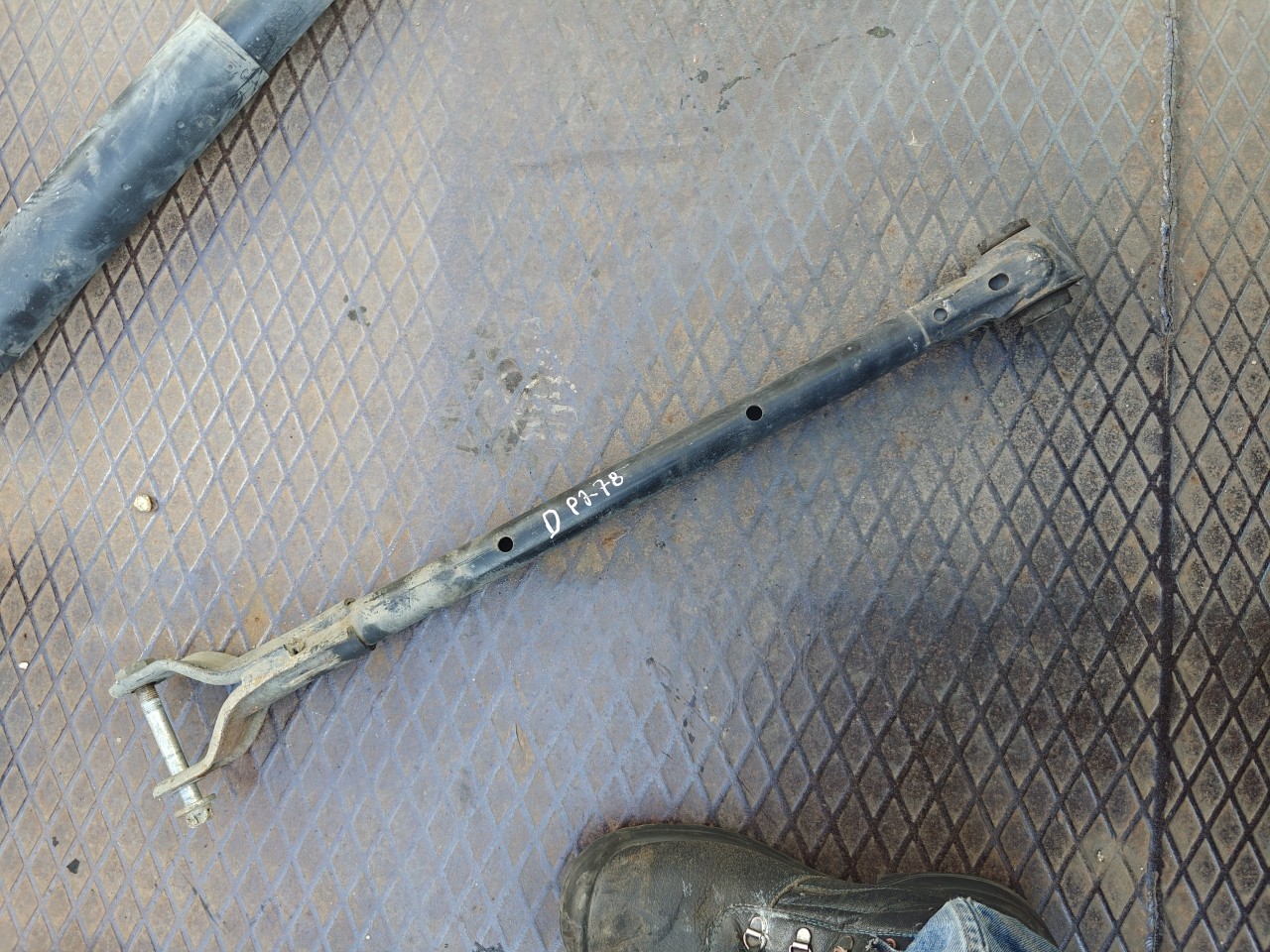 Braço de Suspensao Traseiro FIAT DOBLO Camião de plataforma/chassis (263_) | 10 -  Imagem-0 Braço de Suspensao Traseiro FIAT DOBLO Camião de plataforma/chassis (263_) | 10 -  Imagem-0