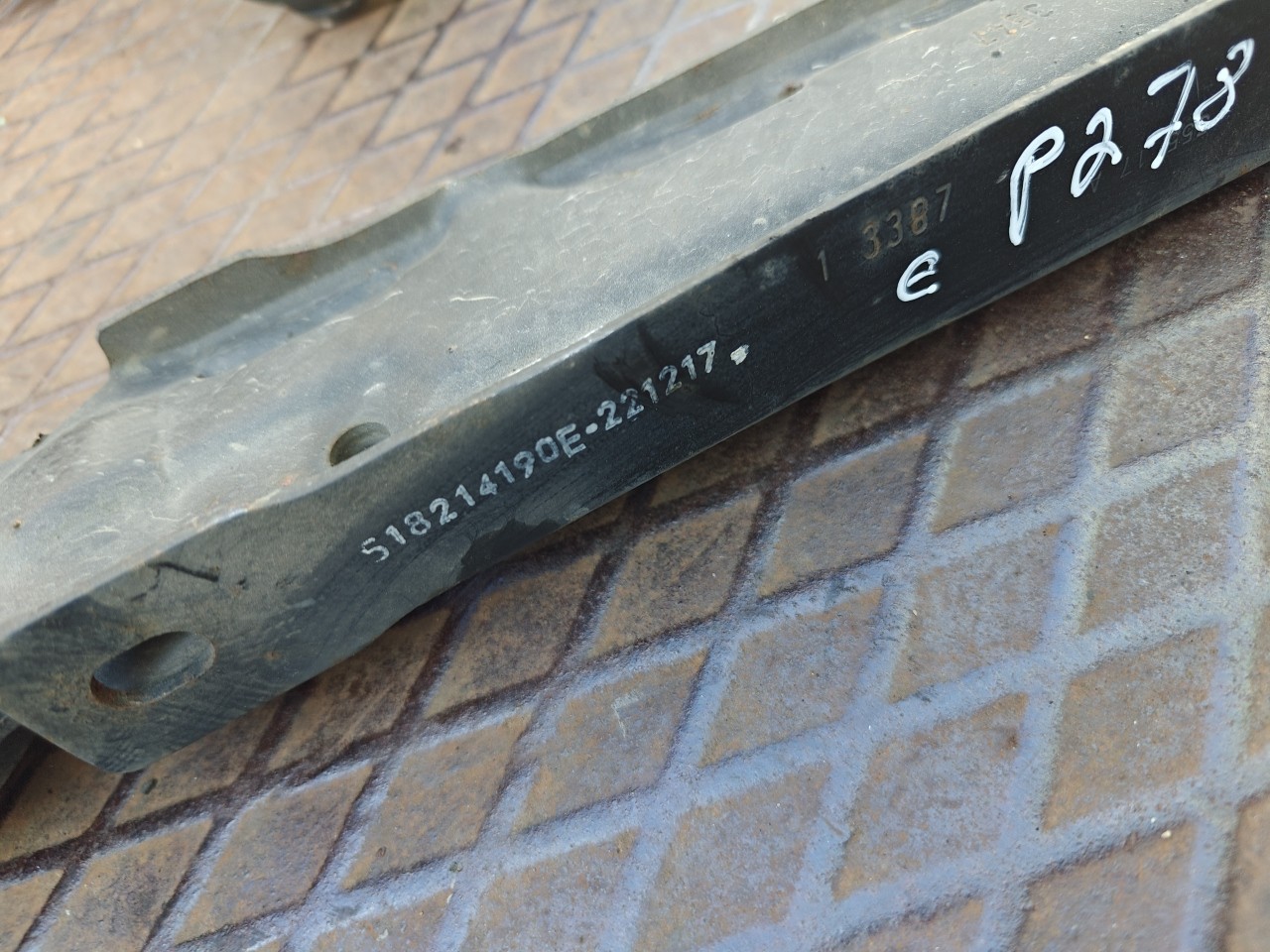 Braço de Suspensao Traseiro FIAT DOBLO Camião de plataforma/chassis (263_) | 10 -  Imagem-3 Braço de Suspensao Traseiro FIAT DOBLO Camião de plataforma/chassis (263_) | 10 -  Imagem-3