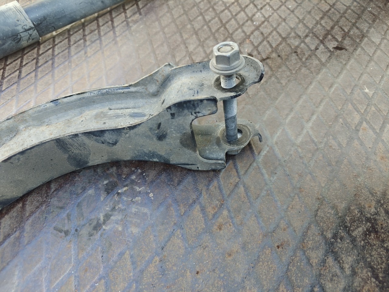 Braço de Suspensao Traseiro FIAT DOBLO Camião de plataforma/chassis (263_) | 10 -  Imagem-1