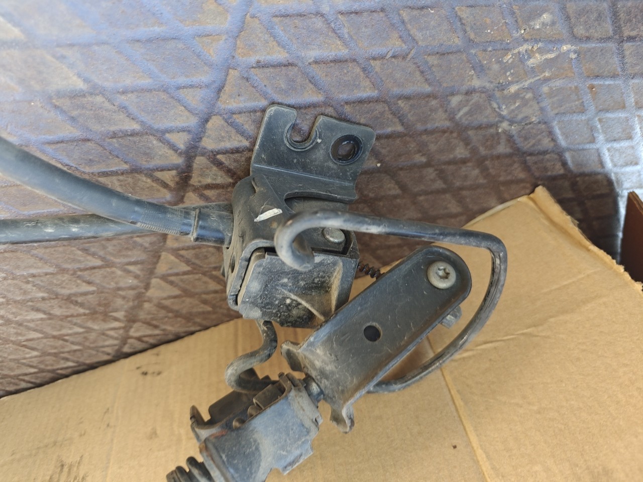 Mecanismo / Elevador do Pneu Suplente FIAT DOBLO Camião de plataforma/chassis (263_) | 10 -  Imagem-7 Mecanismo / Elevador do Pneu Suplente FIAT DOBLO Camião de plataforma/chassis (263_) | 10 -  Imagem-7