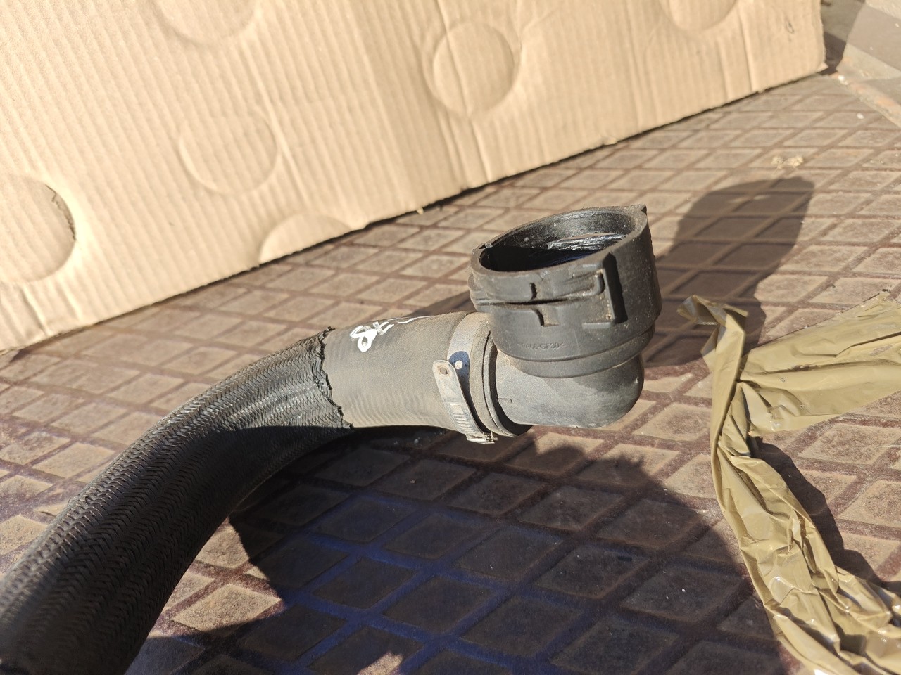 Tubo de Agua FIAT DOBLO Camião de plataforma/chassis (263_) | 10 -  Imagem-1 Tubo de Agua FIAT DOBLO Camião de plataforma/chassis (263_) | 10 -  Imagem-1