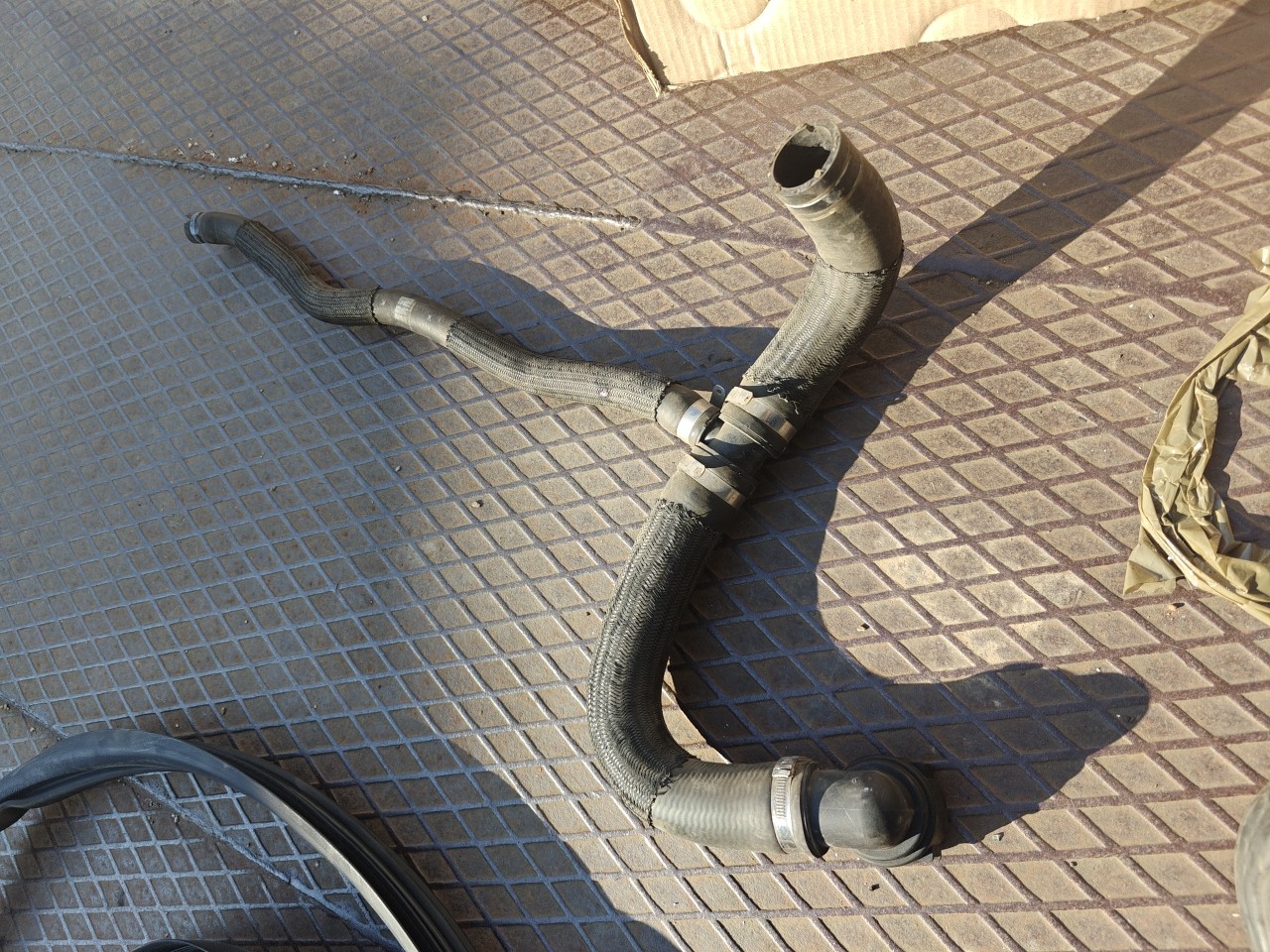 Tubo de Agua FIAT DOBLO Camião de plataforma/chassis (263_) | 10 -  Imagem-3 Tubo de Agua FIAT DOBLO Camião de plataforma/chassis (263_) | 10 -  Imagem-3