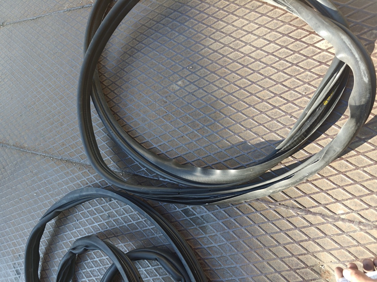 Borracha da Carroçaria Frente Esquerda FIAT DOBLO Camião de plataforma/chassis (263_) | 10 -  Imagem-2