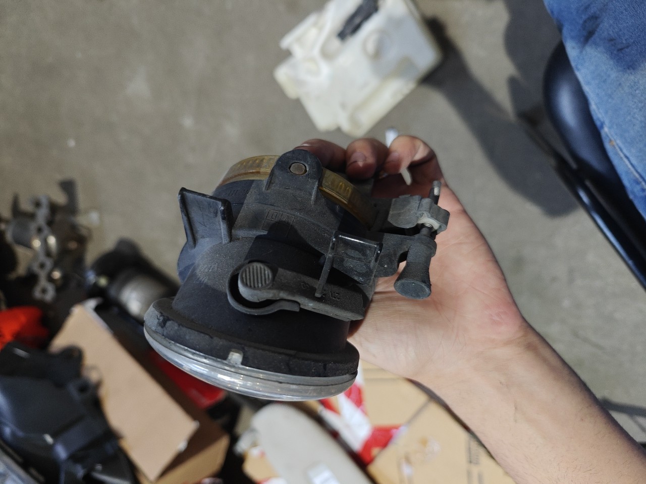 Farol de Nevoeiro Frente Direito VOLKSWAGEN GOLF VI (5K1) | 08 - 14 Imagem-2 Farol de Nevoeiro Frente Direito VOLKSWAGEN GOLF VI (5K1) | 08 - 14 Imagem-2