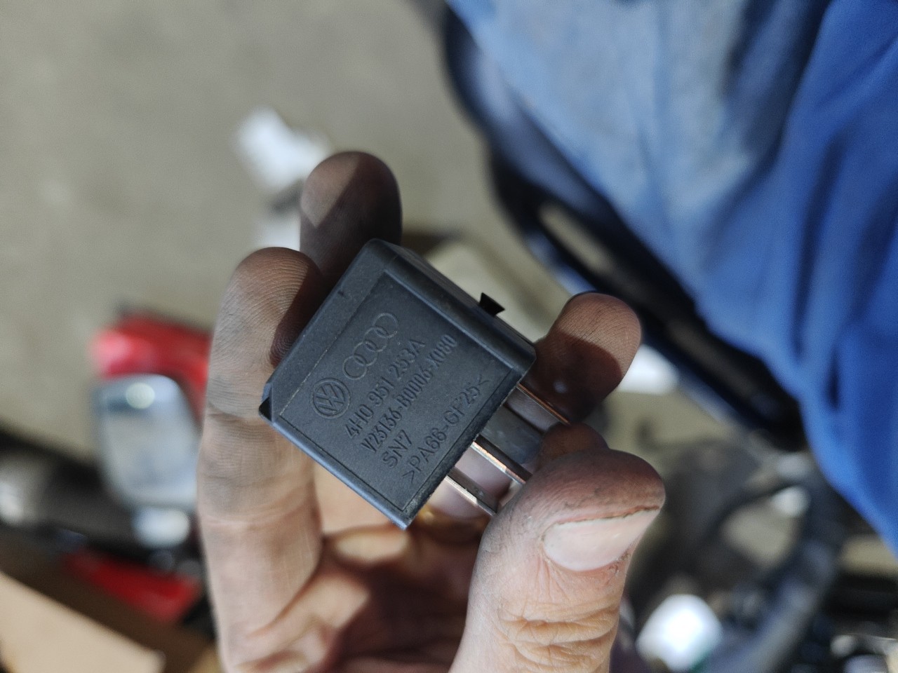 Rele VOLKSWAGEN GOLF VI (5K1) | 08 - 14 Imagem-1 Rele VOLKSWAGEN GOLF VI (5K1) | 08 - 14 Imagem-1