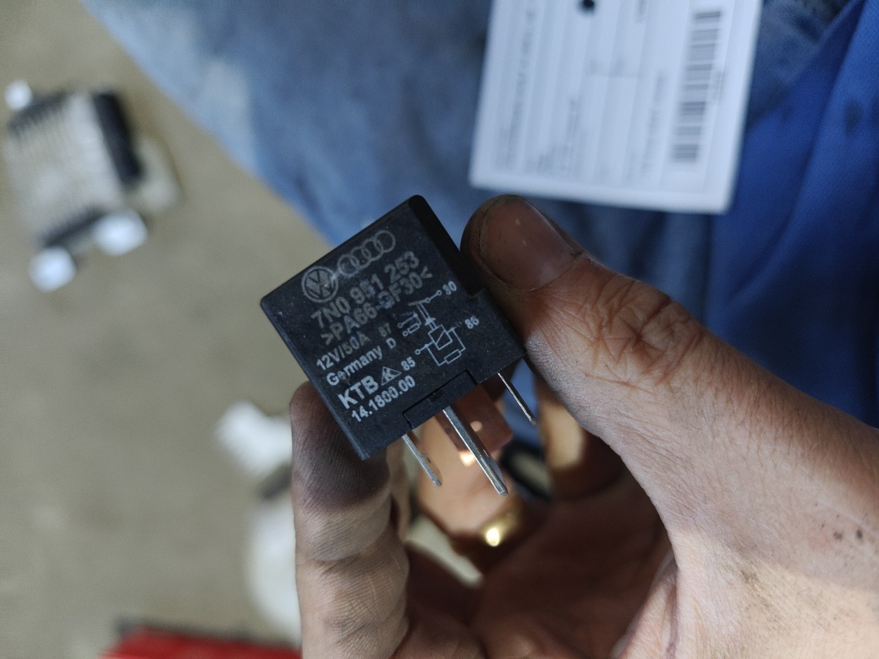 Rele VOLKSWAGEN GOLF VI (5K1) | 08 - 14 Imagem-1 Rele VOLKSWAGEN GOLF VI (5K1) | 08 - 14 Imagem-1