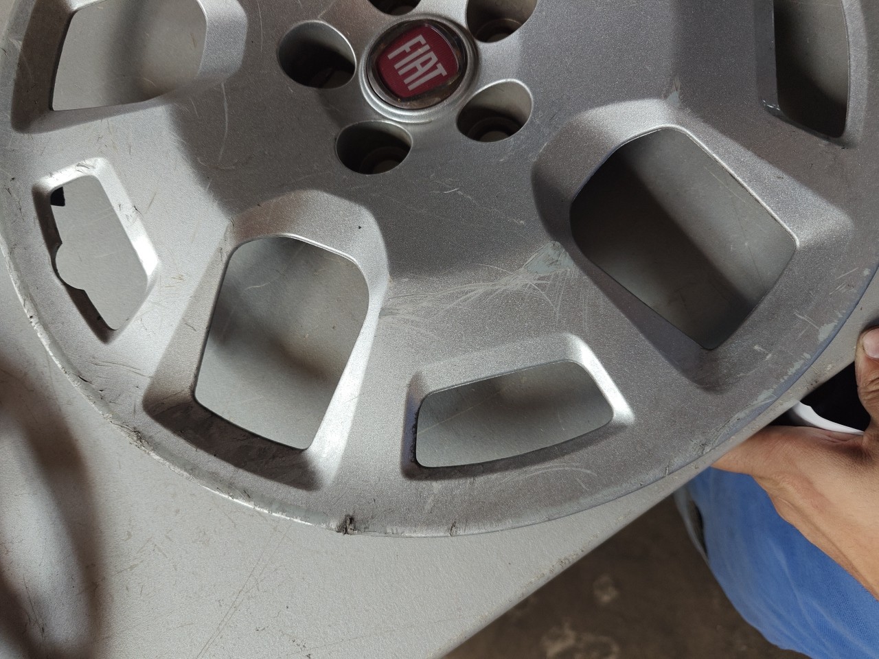 Tampão da Jante / tampa grande da roda FIAT DOBLO Camião de plataforma/chassis (263_) | 10 -  Imagem-1 Tampão da Jante / tampa grande da roda FIAT DOBLO Camião de plataforma/chassis (263_) | 10 -  Imagem-1