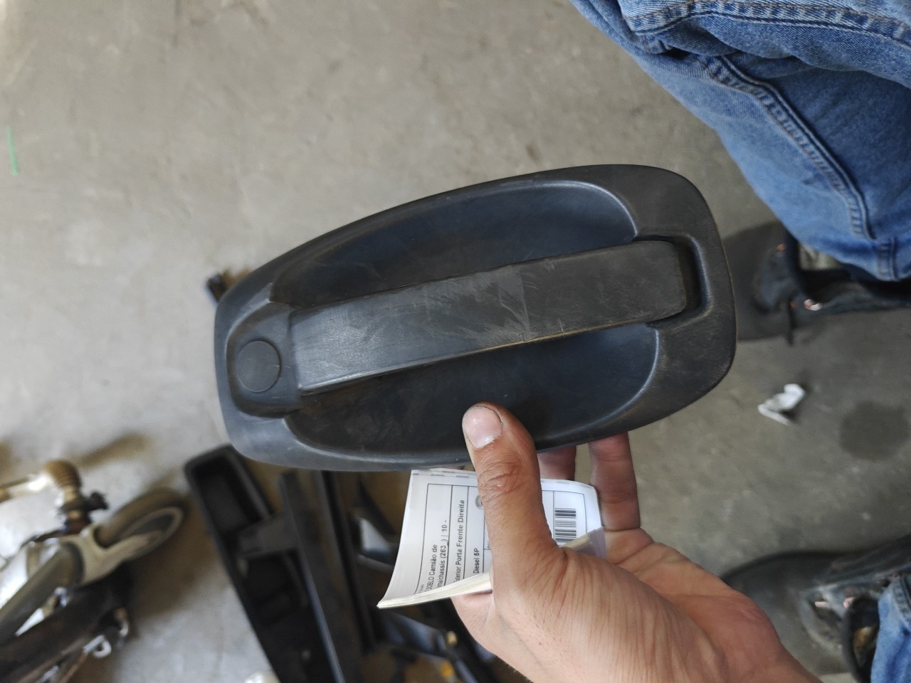 Puxador Exterior Porta Frente Direita FIAT DOBLO Camião de plataforma/chassis (263_) | 10 -  Imagem-0 Puxador Exterior Porta Frente Direita FIAT DOBLO Camião de plataforma/chassis (263_) | 10 -  Imagem-0