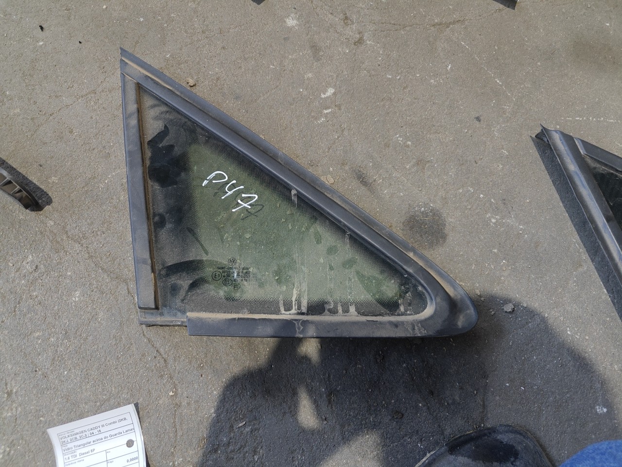 Vidro Triangular acima do Guarda Lamas Direito VOLKSWAGEN CADDY III Combi (2KB, 2KJ, 2CB, 2CJ) | 04 - 15