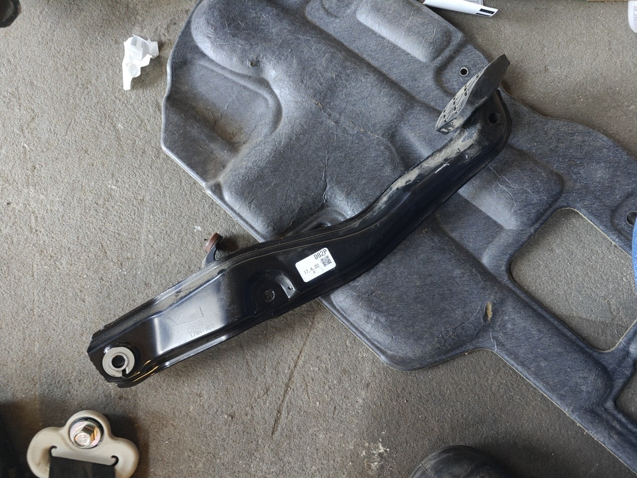 Pedal Travão MAZDA CX-3 (DK) | 15 - 