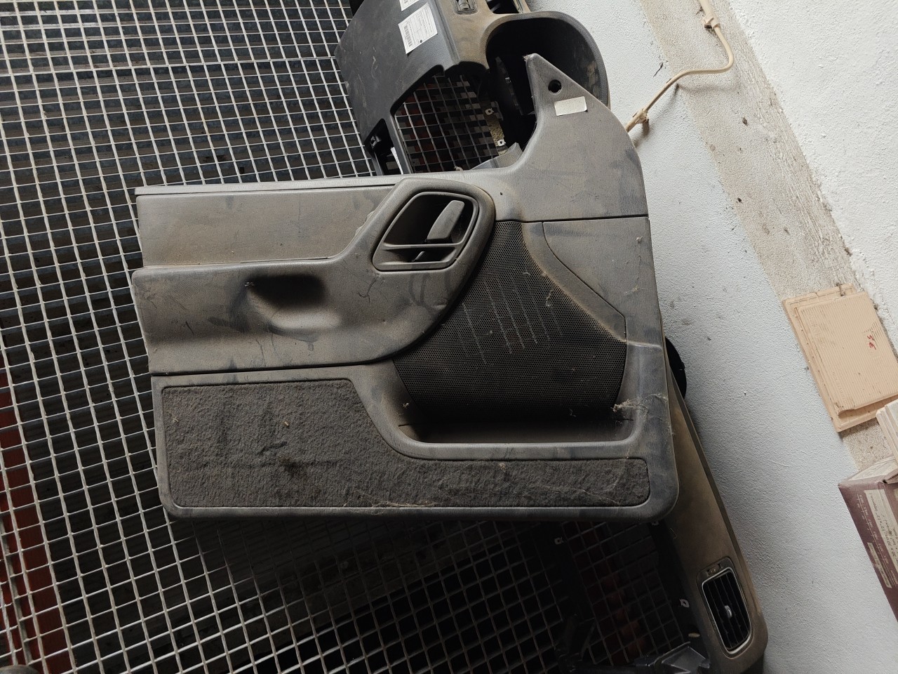 Farda / Quartela Porta Frente Esquerda JEEP GRAND CHEROKEE II (WJ, WG) | 98 - 05