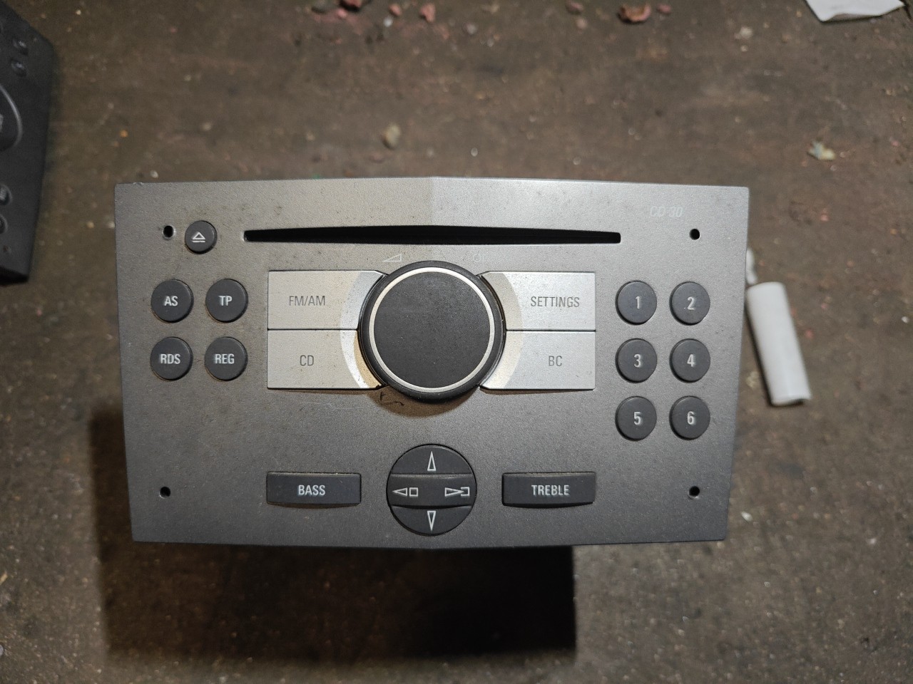Auto Radio OPEL ASTRA H (A04) | 04 - 14 Imagem-0 Auto Radio OPEL ASTRA H (A04) | 04 - 14 Imagem-0