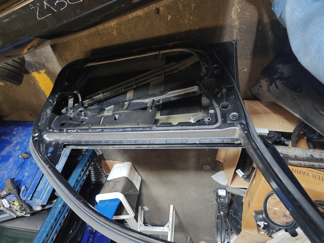 Porta Frente Esquerda nua BMW 5 (E60) | 01 - 10 Imagem-4 Porta Frente Esquerda nua BMW 5 (E60) | 01 - 10 Imagem-4