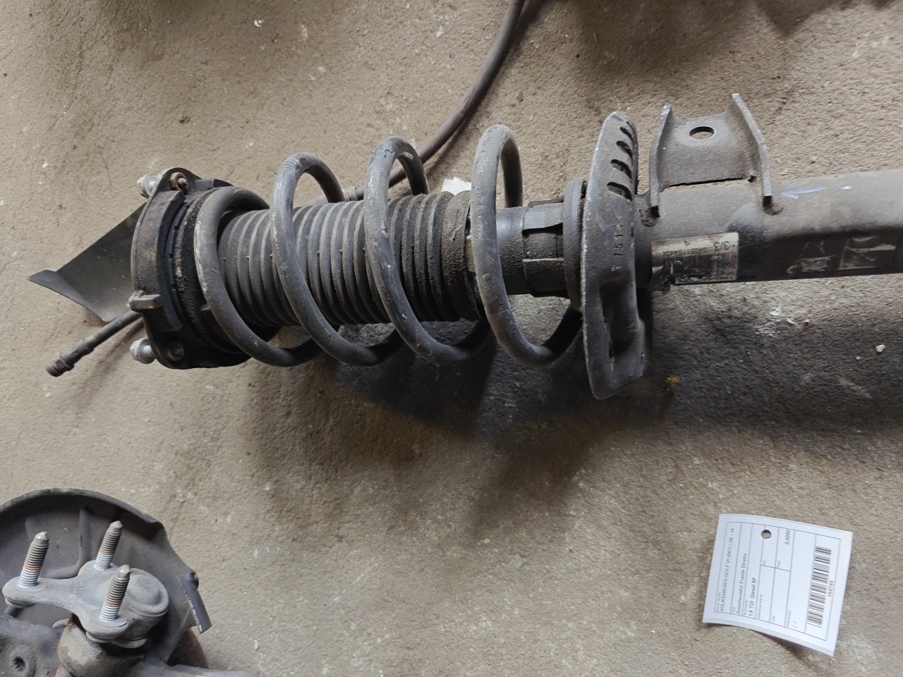 Amortecedor Frente Direito VOLKSWAGEN GOLF VI (5K1) | 08 - 14 Imagem-2 Amortecedor Frente Direito VOLKSWAGEN GOLF VI (5K1) | 08 - 14 Imagem-2