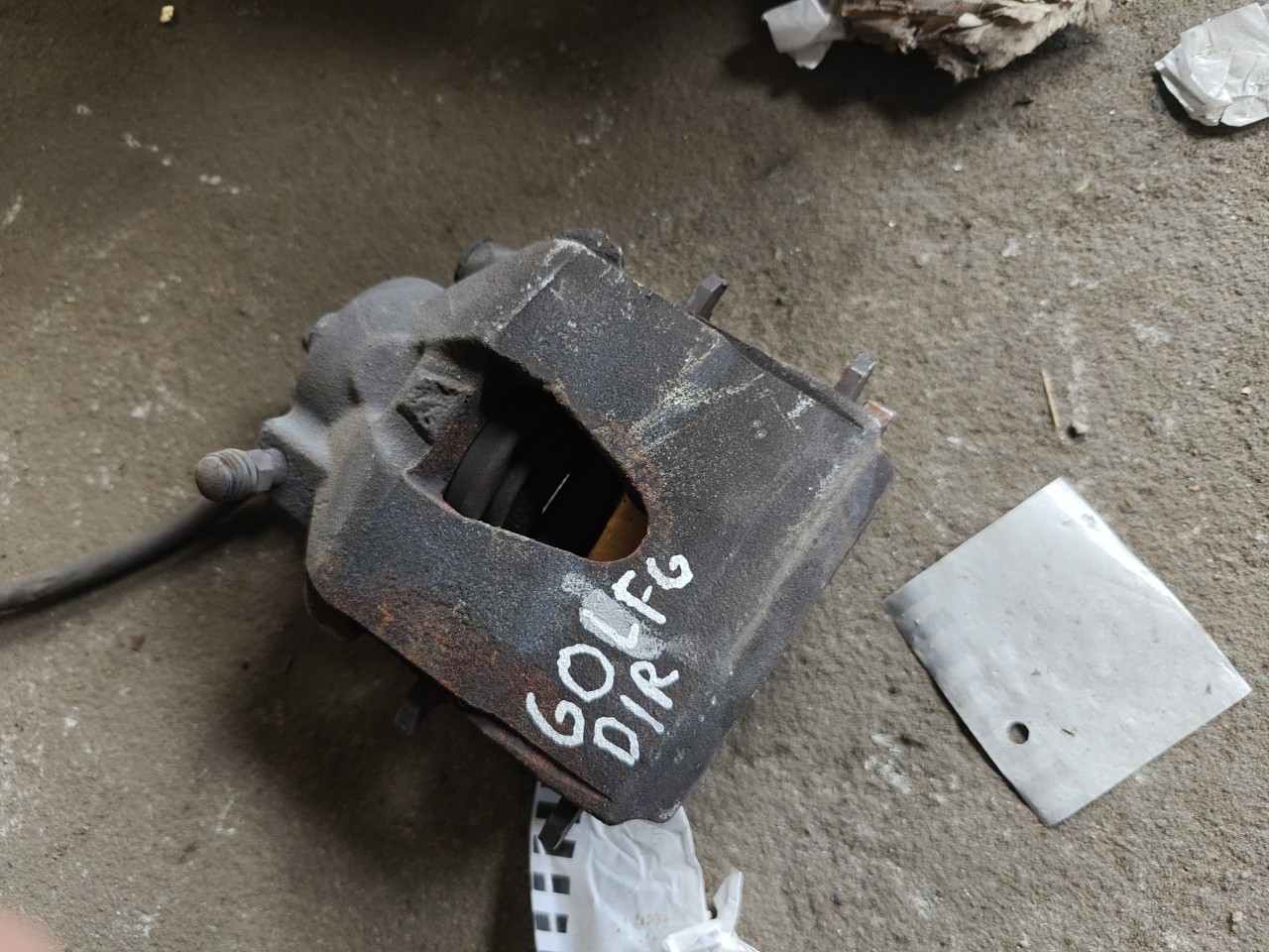 Pinça de Travão Frente Direita Maxila VOLKSWAGEN GOLF VI (5K1) | 08 - 14 Imagem-1 Pinça de Travão Frente Direita Maxila VOLKSWAGEN GOLF VI (5K1) | 08 - 14 Imagem-1