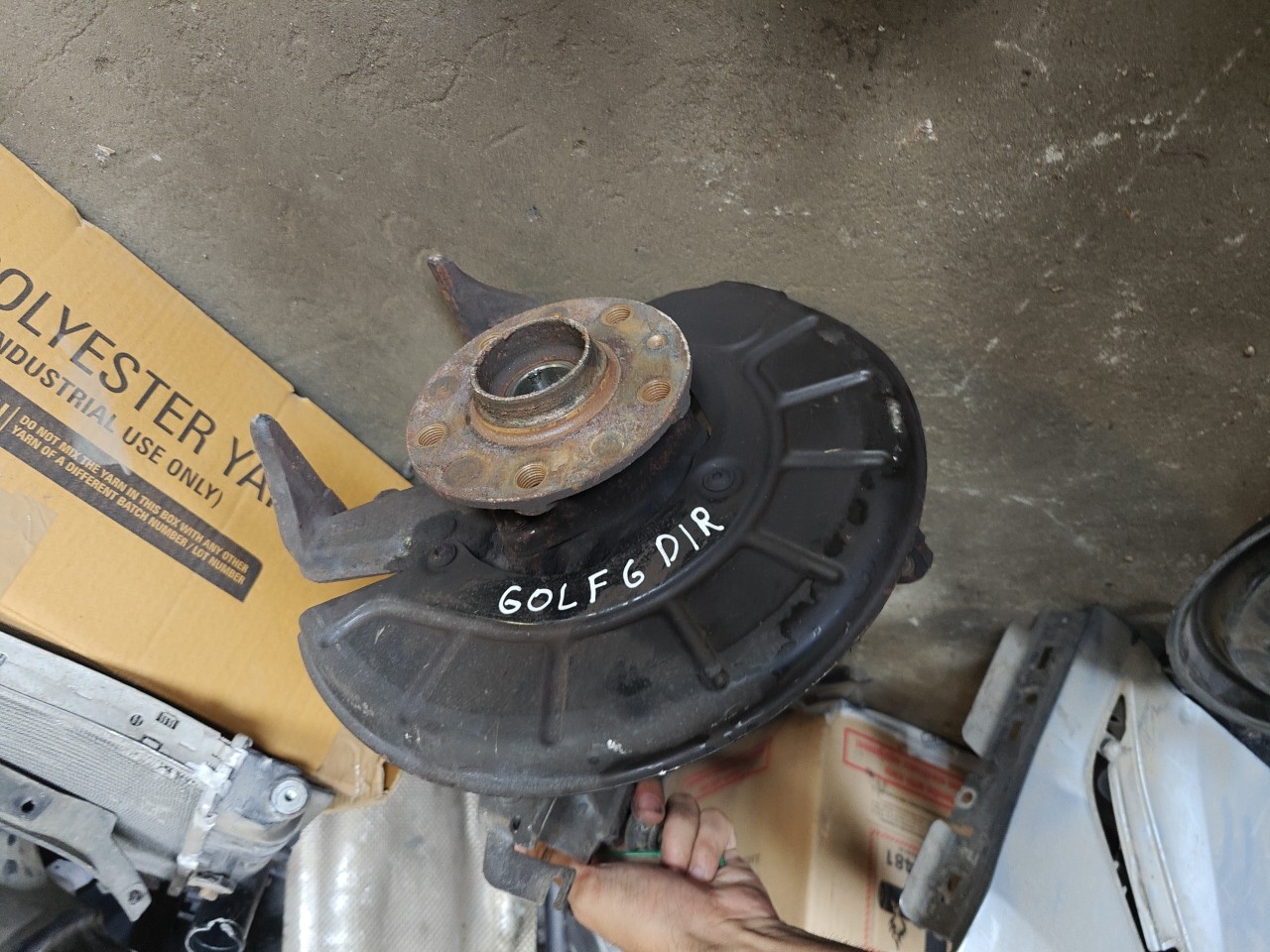 Manga de Eixo Frente Direita VOLKSWAGEN GOLF VI (5K1) | 08 - 14 Imagem-2 Manga de Eixo Frente Direita VOLKSWAGEN GOLF VI (5K1) | 08 - 14 Imagem-2