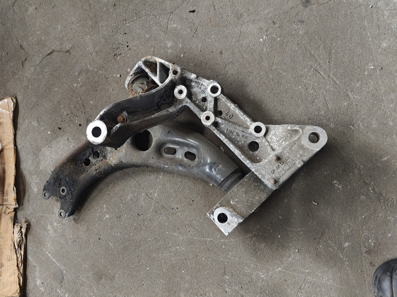 Braço de Suspensão Inferior Frente Esquerdo VOLKSWAGEN GOLF VI (5K1) | 08 - 14 Imagem-0 Braço de Suspensão Inferior Frente Esquerdo VOLKSWAGEN GOLF VI (5K1) | 08 - 14 Imagem-0