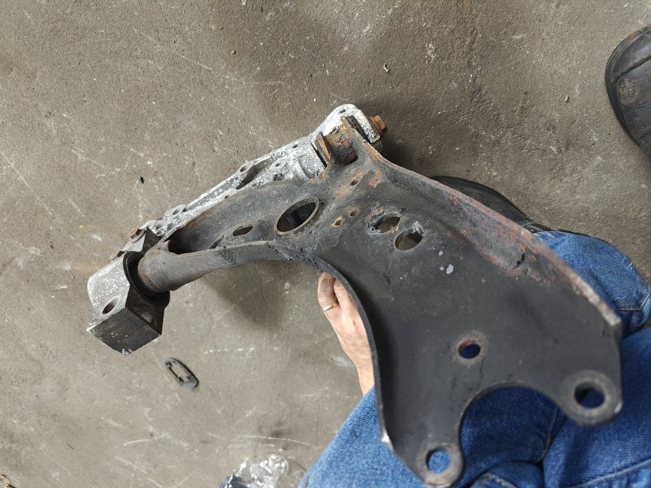 Braço de Suspensão Inferior Frente Esquerdo VOLKSWAGEN GOLF VI (5K1) | 08 - 14 Imagem-4 Braço de Suspensão Inferior Frente Esquerdo VOLKSWAGEN GOLF VI (5K1) | 08 - 14 Imagem-4