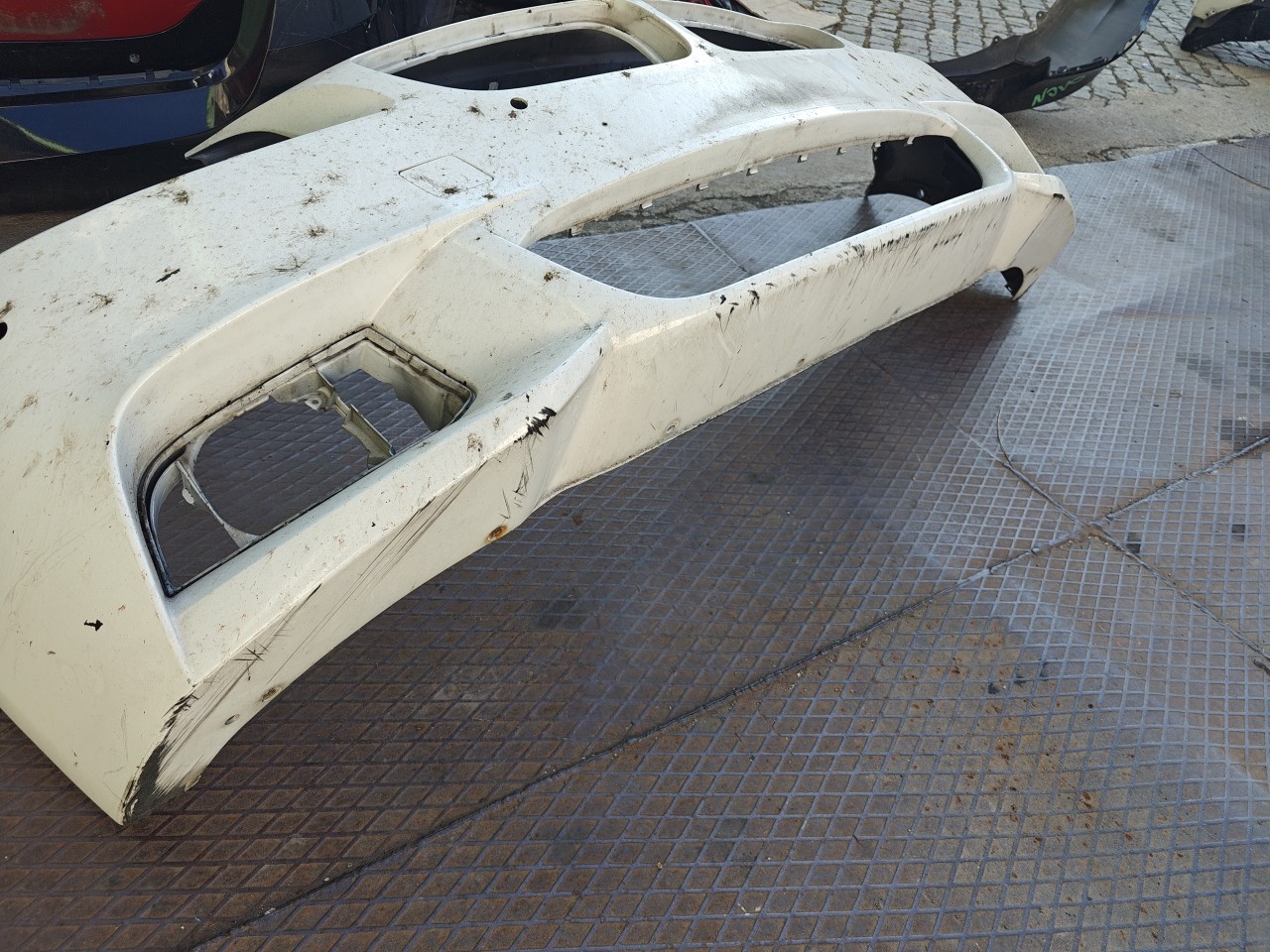 Parachoques Frente / Para Choques Frontal nu BMW 5 (F10) | 09 - 16 Imagem-2