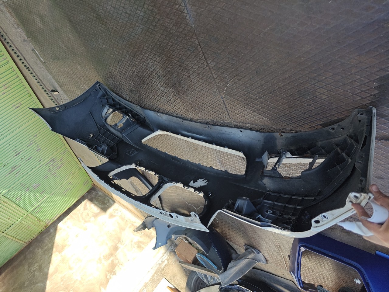 Parachoques Frente / Para Choques Frontal nu BMW 5 (F10) | 09 - 16 Imagem-7