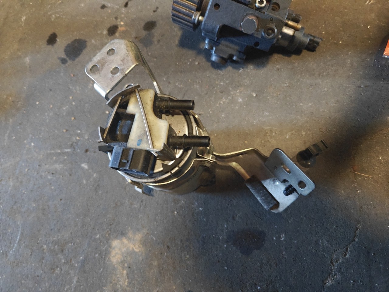 Copo do Filtro de Combustivel NISSAN QASHQAI / QASHQAI +2 I (J10, NJ10, JJ10E) | 06 - 14