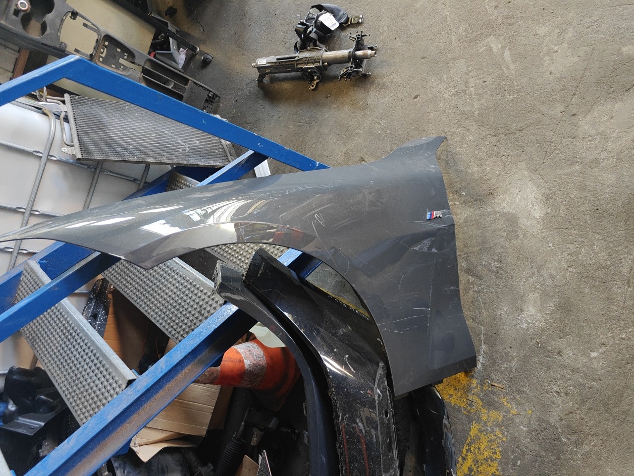 Guarda Lamas Frente Esquerdo RENAULT Clio II (BB0/1/2_, CB0/1/2_)