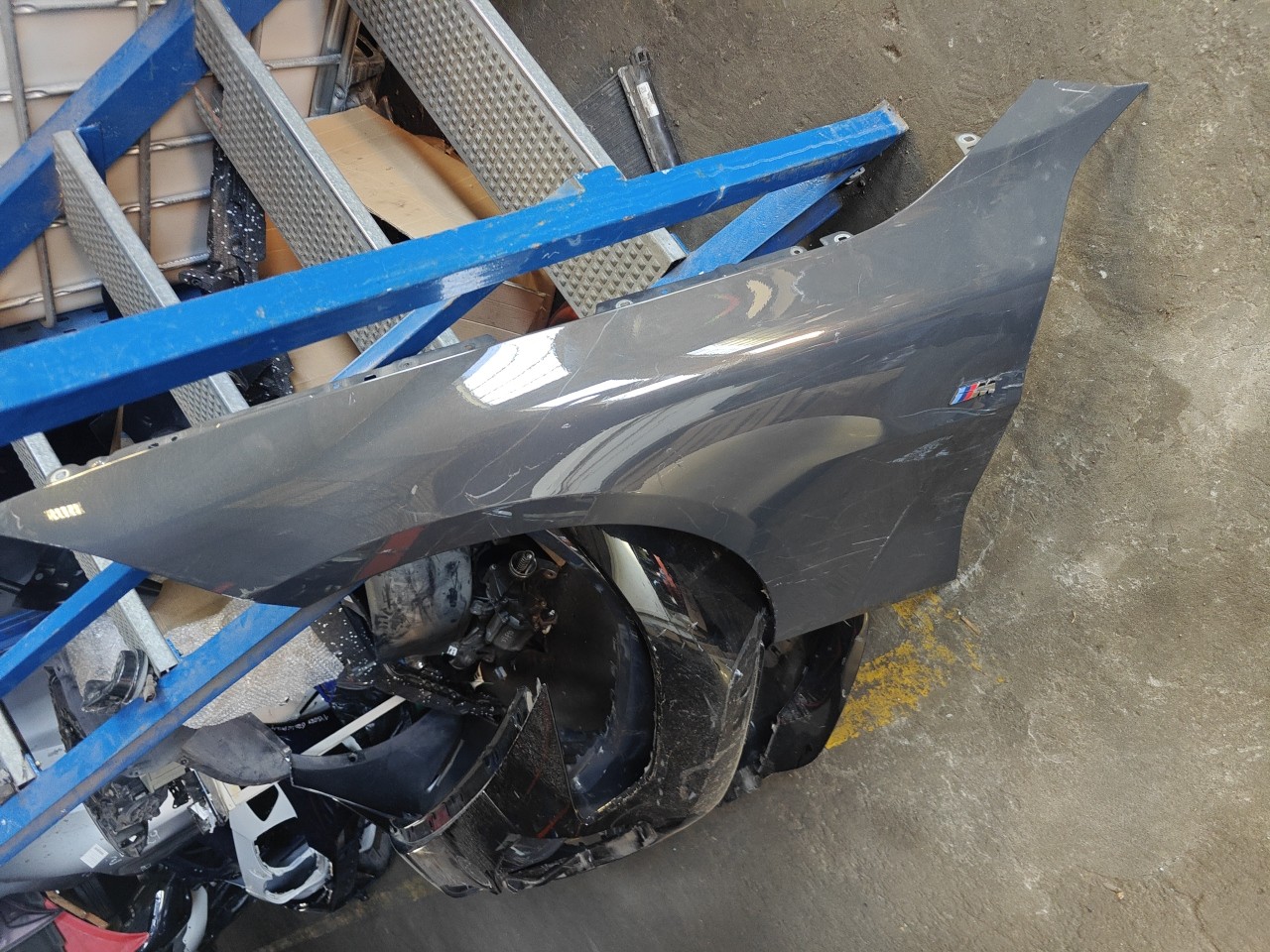 Guarda Lamas Frente Esquerdo RENAULT Clio II (BB0/1/2_, CB0/1/2_) Imagem-2