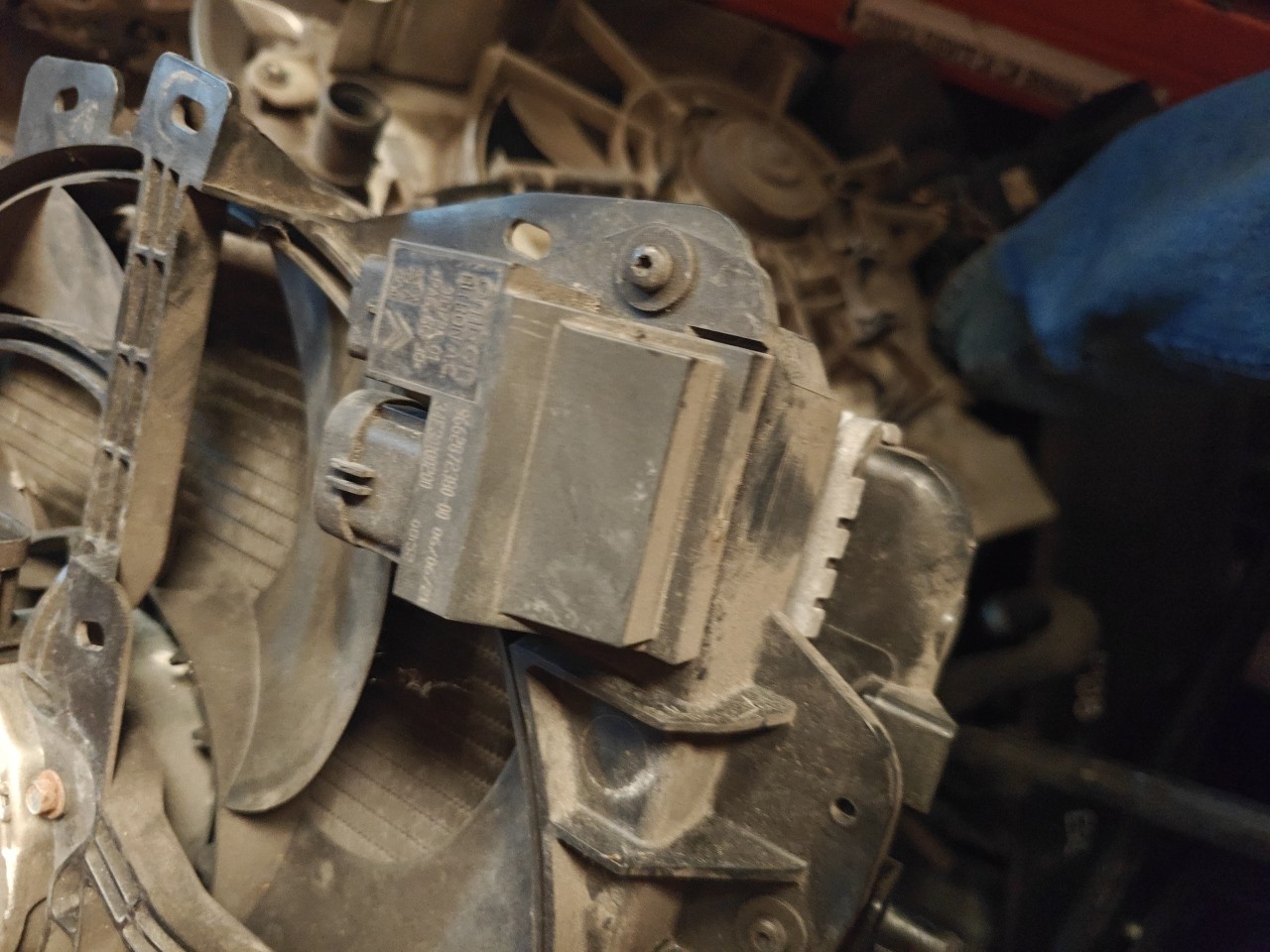 Resistência do termoventilador PEUGEOT 207 (WA_, WC_) | 06 - 15