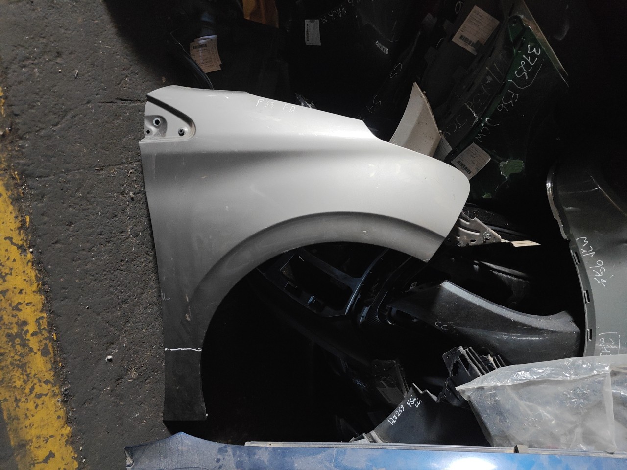 Guarda Lamas Frente Direito PEUGEOT 208 Caixa (CR_) | 12 - 